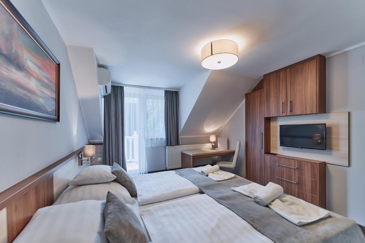 Tokajer Wellness Panzio Hotel Keszthely Exterior photo