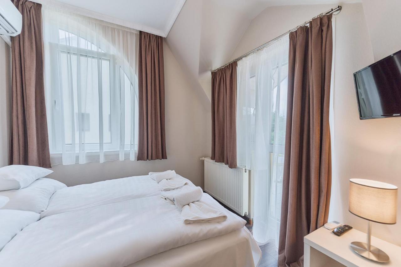Tokajer Wellness Panzio Hotel Keszthely Exterior photo