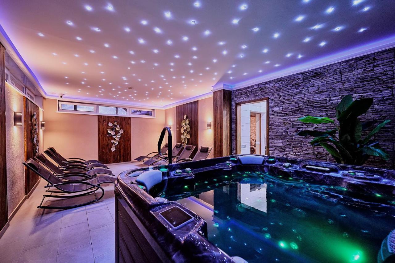 Tokajer Wellness Panzio Hotel Keszthely Exterior photo