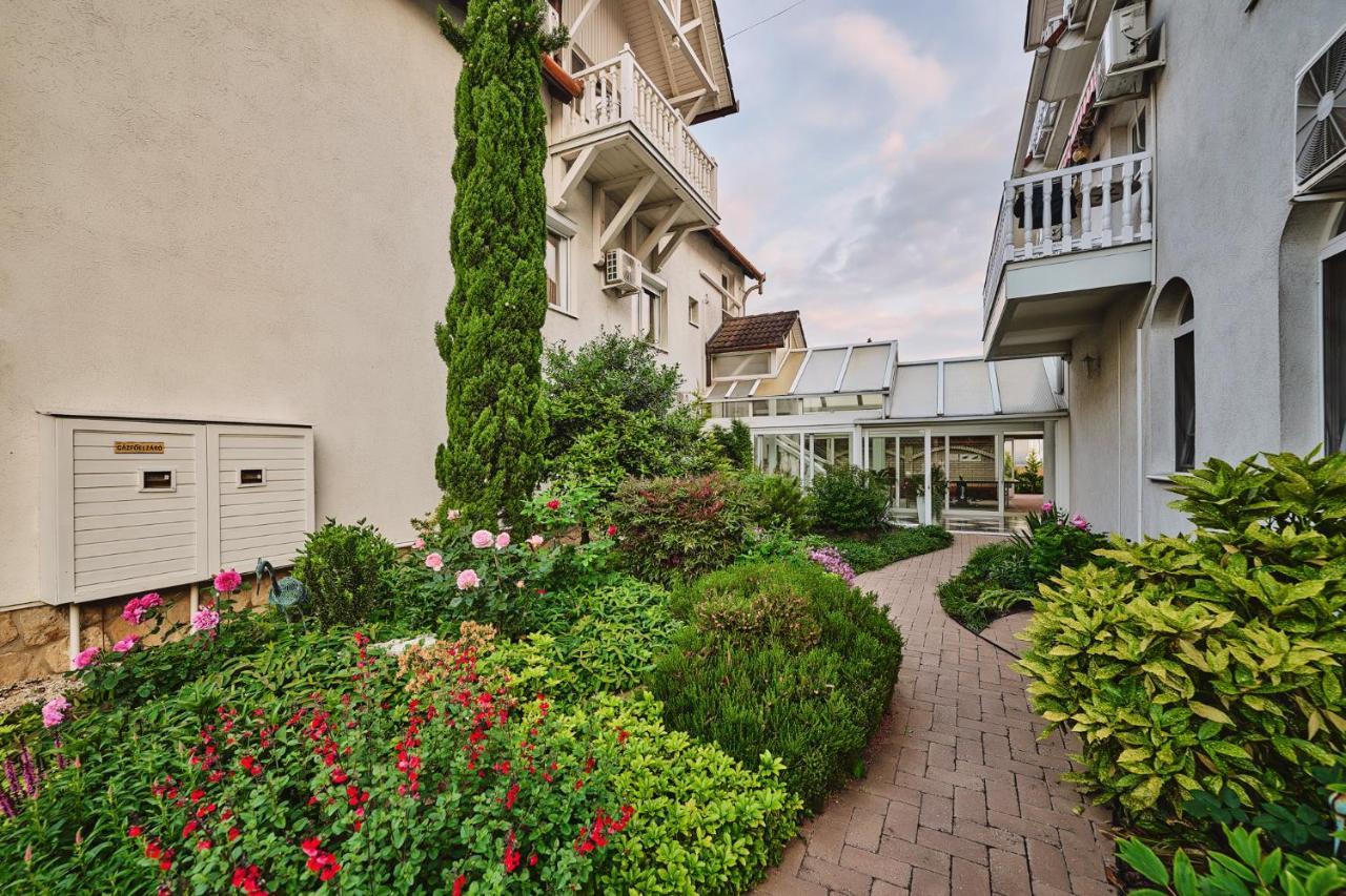 Tokajer Wellness Panzio Hotel Keszthely Exterior photo