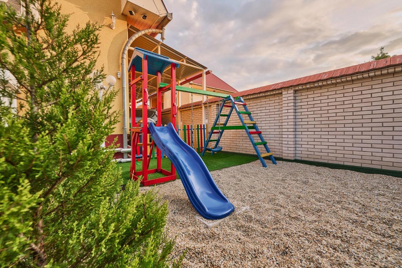 Tokajer Wellness Panzio Hotel Keszthely Exterior photo