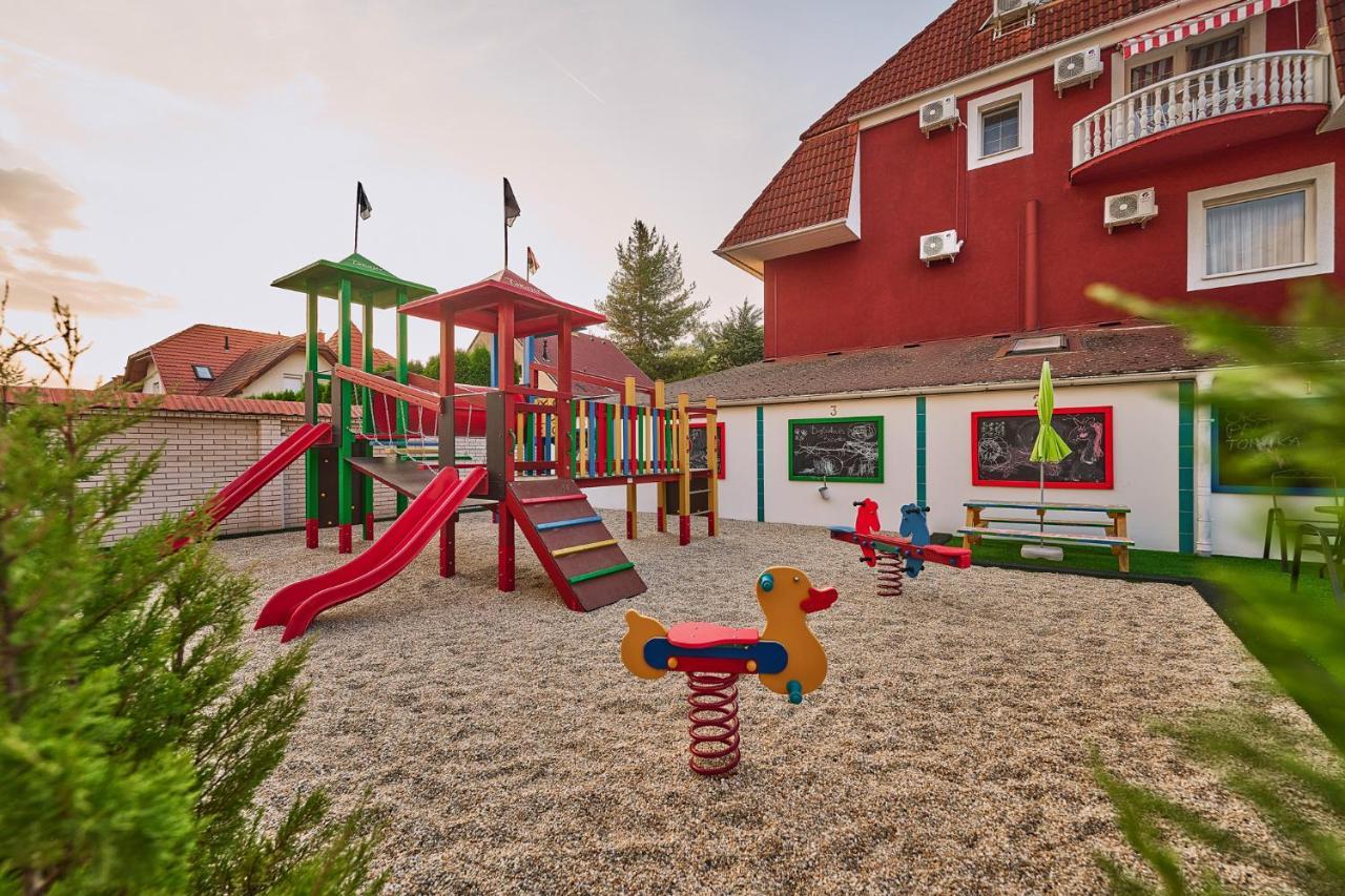 Tokajer Wellness Panzio Hotel Keszthely Exterior photo