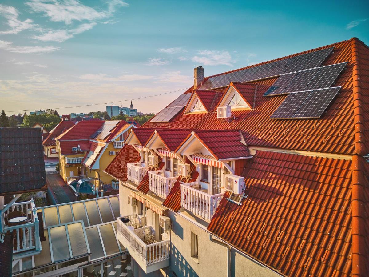 Tokajer Wellness Panzio Hotel Keszthely Exterior photo